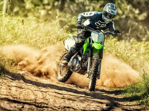 2020 Kawasaki KLX230R Review (12 Fast Facts)