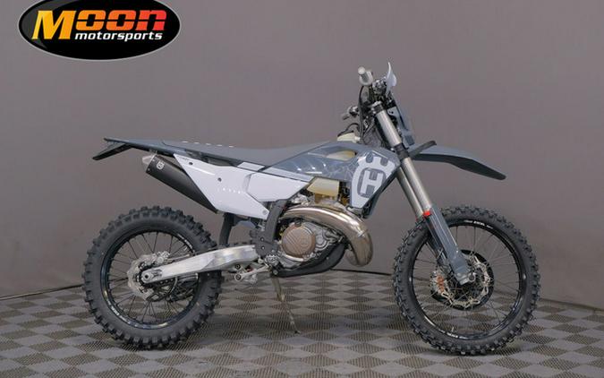 2024 Husqvarna TE 300 Pro First Look [9 Fast Facts]