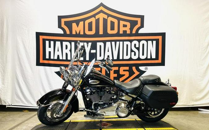 2024 Harley-Davidson® FLHCS - Heritage Classic