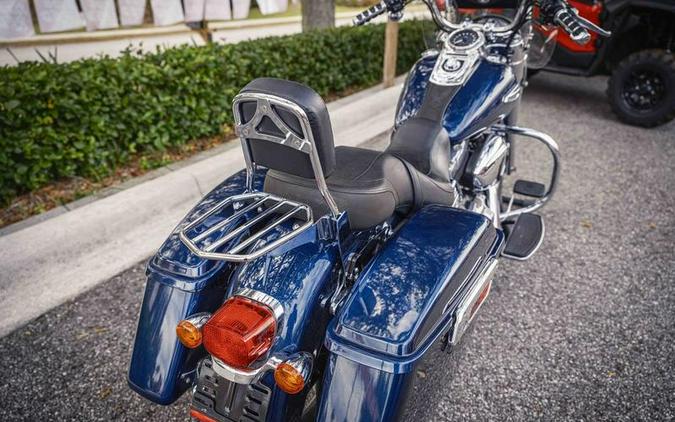 2013 Harley-Davidson® FLD - Dyna® Switchback™