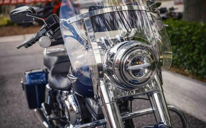 2013 Harley-Davidson® FLD - Dyna® Switchback™