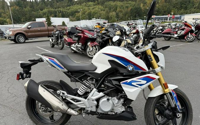 2018 BMW G 310 R Pearl White Metallic