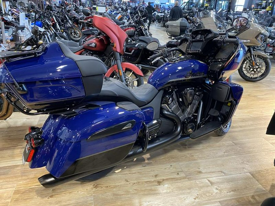 2024 Indian Motorcycle® Pursuit® Dark Horse® with PowerBand Audio Package Springfield Blue