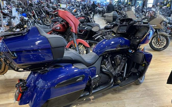 2024 Indian Motorcycle® Pursuit® Dark Horse® with PowerBand Audio Package Springfield Blue