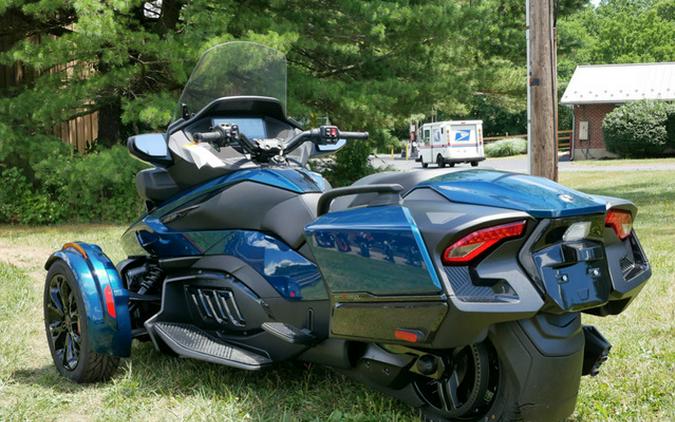 2024 Can-Am Spyder RT Limited Dark Wheels