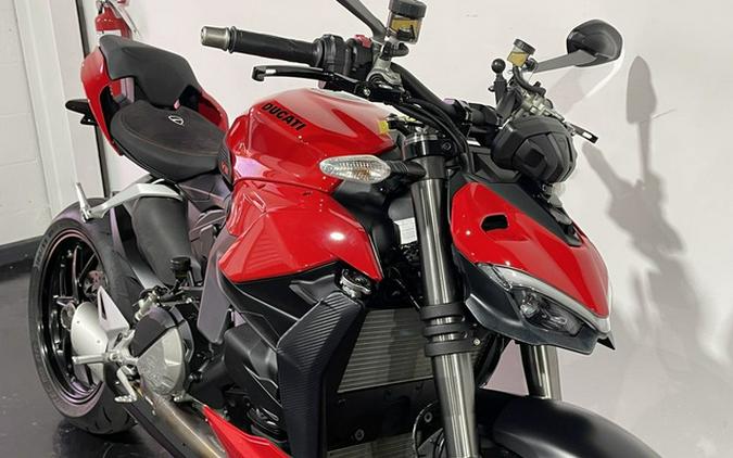 2022 Ducati Streetfighter V2 Ducati Red