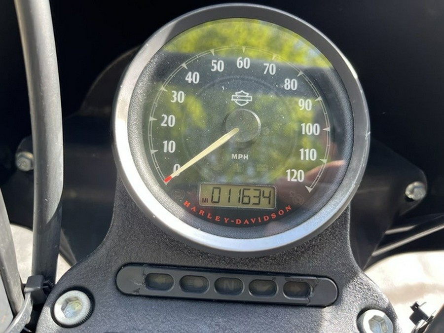 2014 Harley-Davidson XL883N - Sportster Iron 883