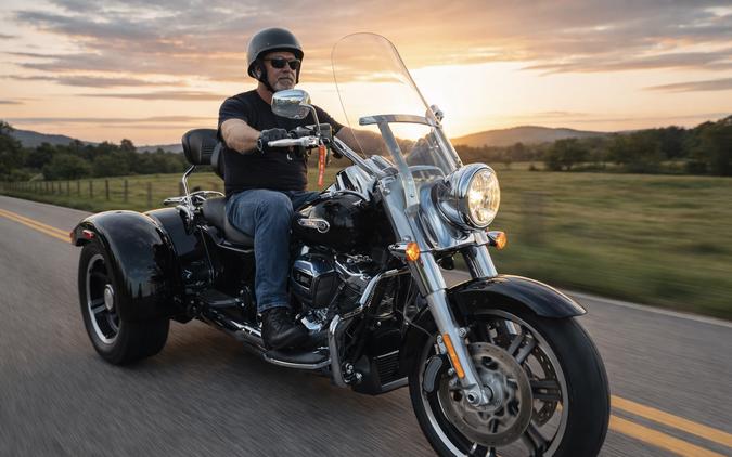 2018 HARLEY-DAVIDSON FLRT - F859827