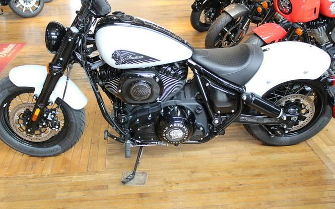 2026 Indian Motorcycle® Chief® Bobber Dark Horse® Ghost White Metallic Smoke