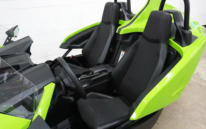 2025 Polaris Slingshot SLINGSHOT SL Autodrive Liquid Lime