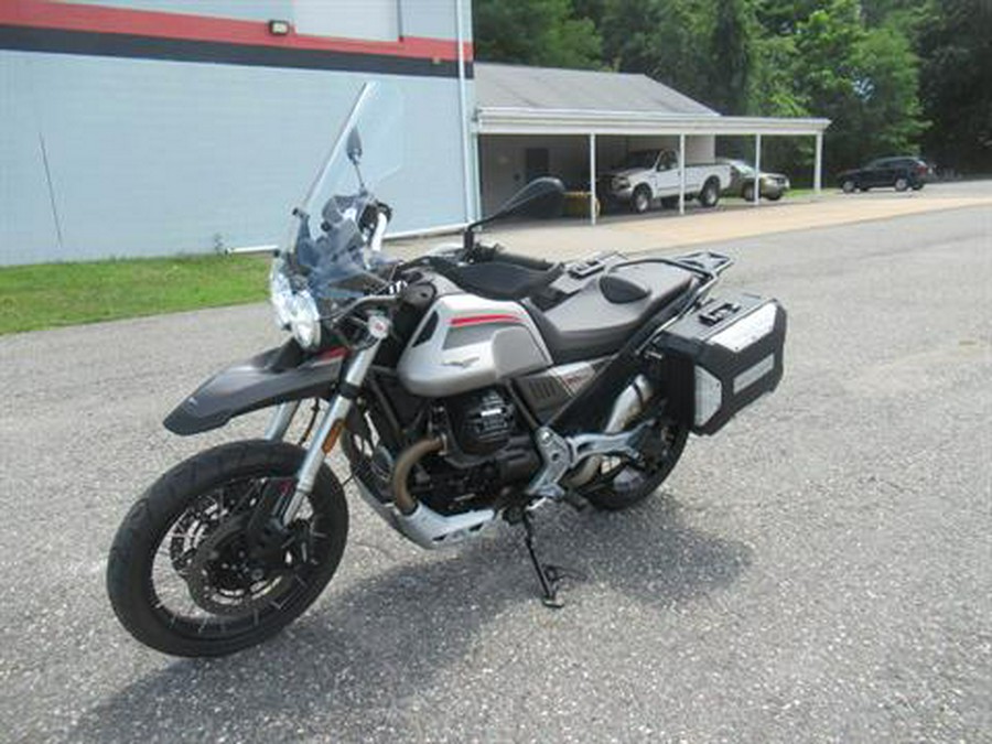 2023 Moto Guzzi V85 TT Travel