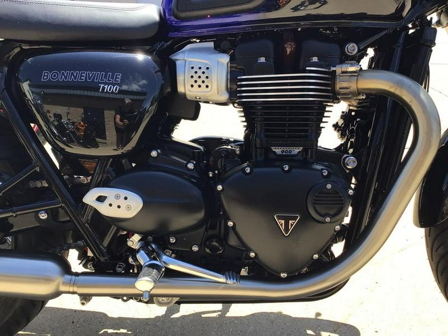 2024 Triumph Bonneville T100 Stealth Edition