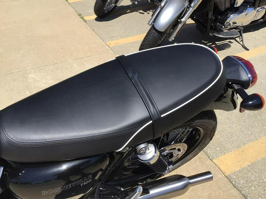 2024 Triumph Bonneville T100 Stealth Edition