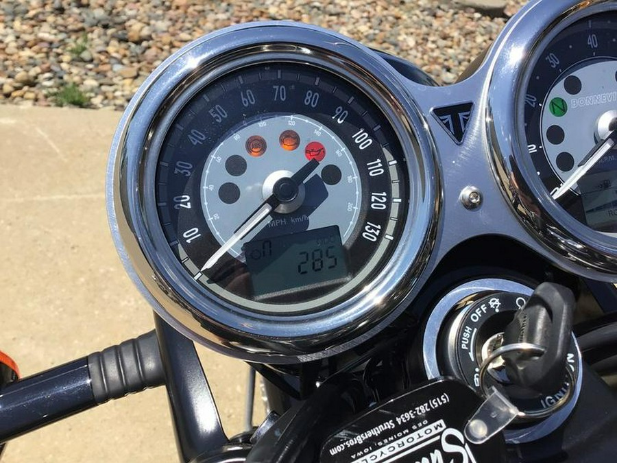 2024 Triumph Bonneville T100 Stealth Edition