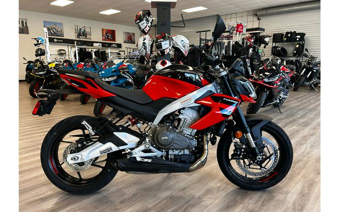 2026 Aprilia Tuono 457