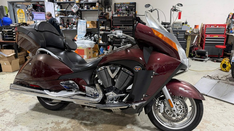 2008 Victory Motorcycles VisionT OUR - MIDNIGHT CHERRY