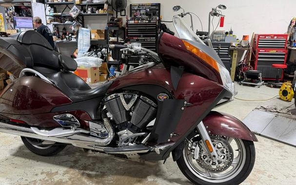 2008 Victory Motorcycles VisionT OUR - MIDNIGHT CHERRY