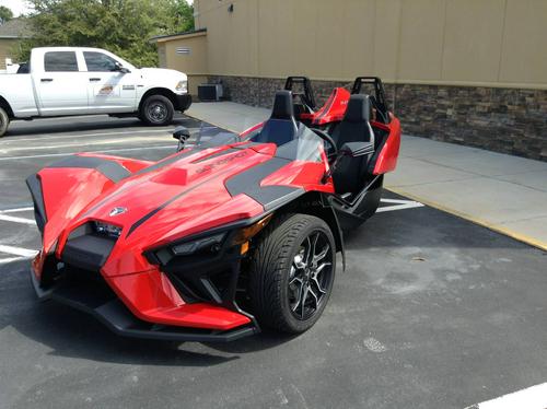 2020 Polaris Slingshot SL Review (17 Fast Facts on 3 Wheels)