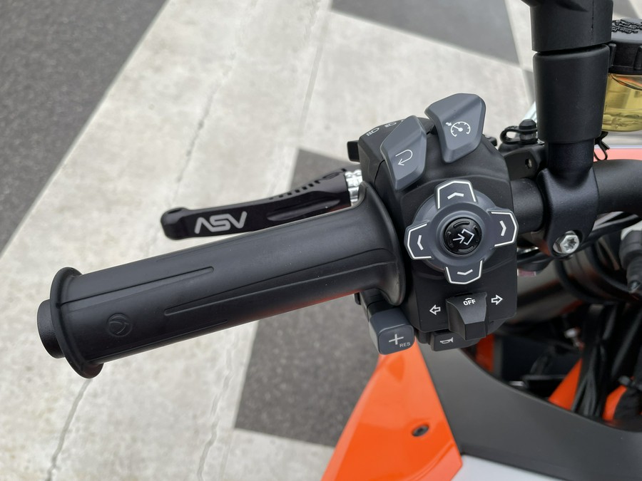 2023 KTM Super Duke 1290 R EVO