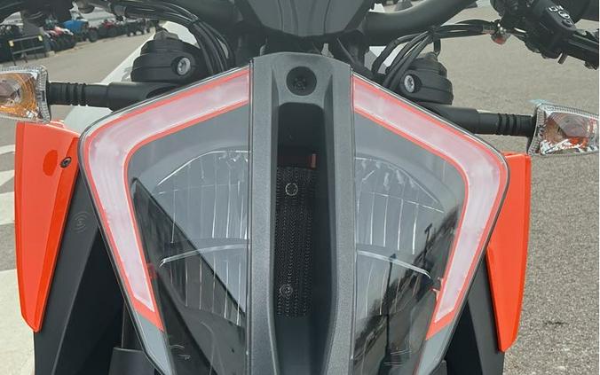 2023 KTM Super Duke 1290 R EVO