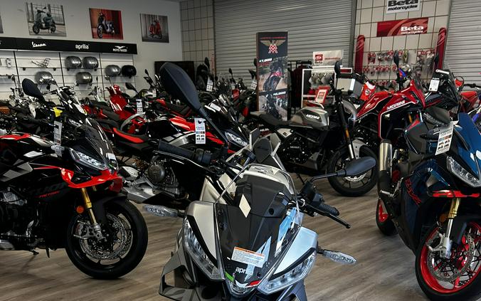 2026 Aprilia Tuono V4 1100