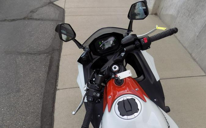 2023 Kawasaki Ninja® 650 Pearl Robotic White/Metallic Matte Graystone