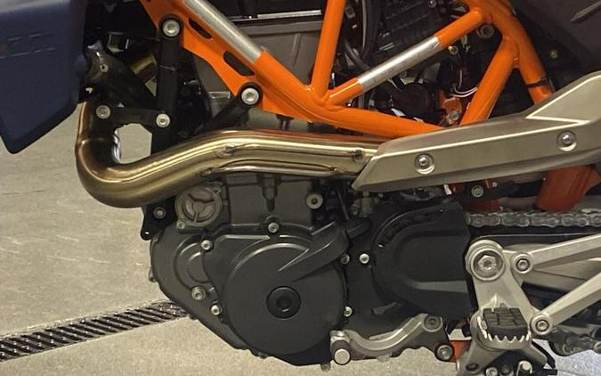 2024 KTM 690 SMC R