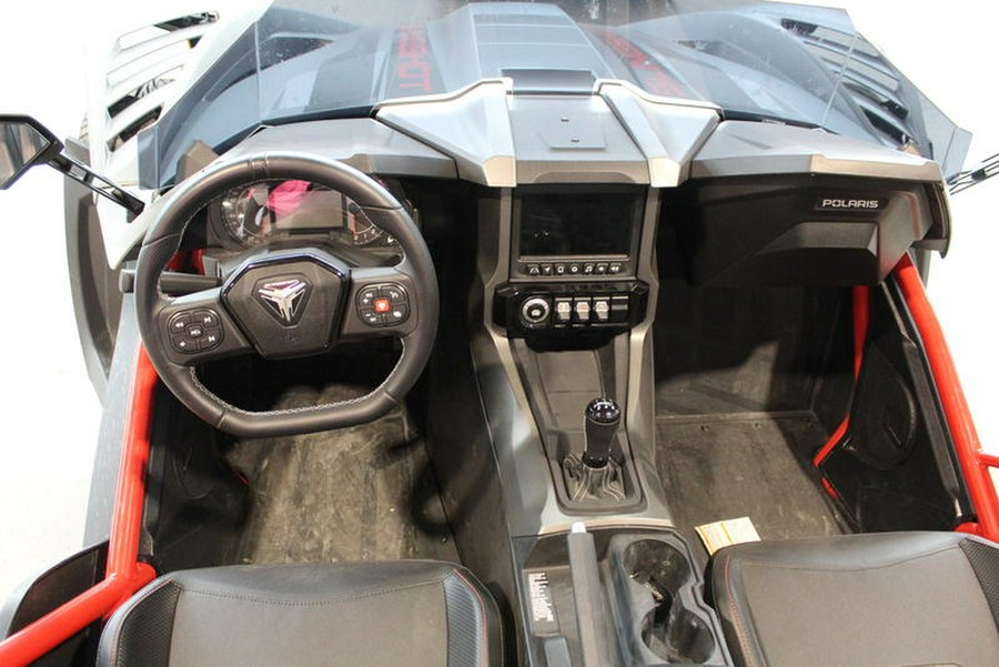 2024 Polaris® SLINGSHOT R MANUAL