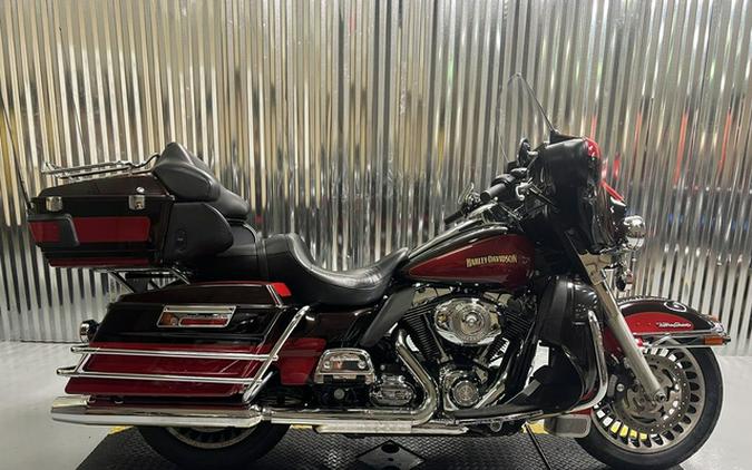 2010 Harley-Davidson FLHTCU - Ultra Classic Electra Glide FLHTCU