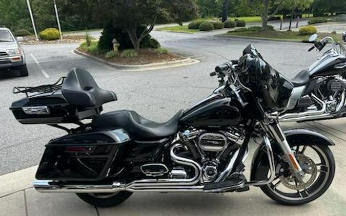 2017 Harley-Davidson Street Glide Special Vivid Black