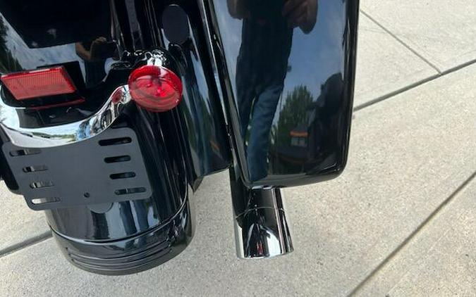 2017 Harley-Davidson Street Glide Special Vivid Black