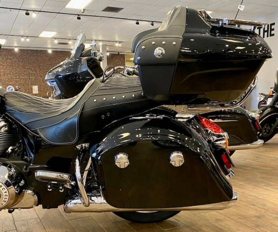 2022 Indian Motorcycle® Roadmaster® Black Metallic