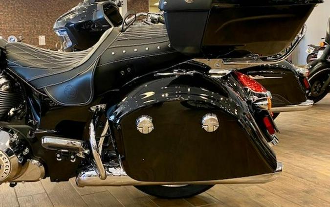 2022 Indian Motorcycle® Roadmaster® Black Metallic