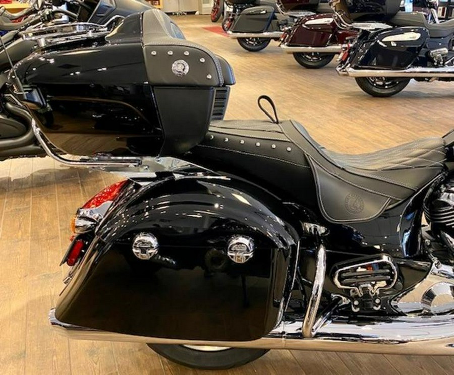 2022 Indian Motorcycle® Roadmaster® Black Metallic