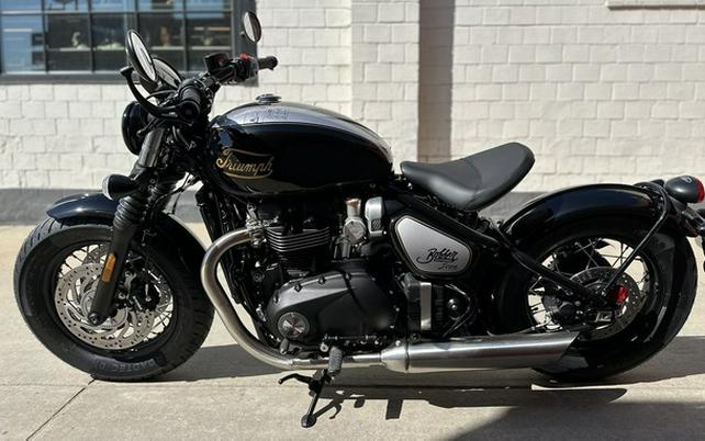 2025 Triumph Bonneville Bobber Icon Edition