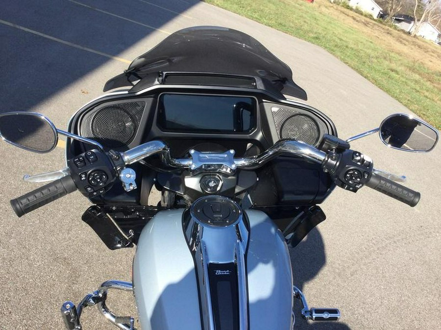 2025 Harley-Davidson® FLTRX - Road Glide®