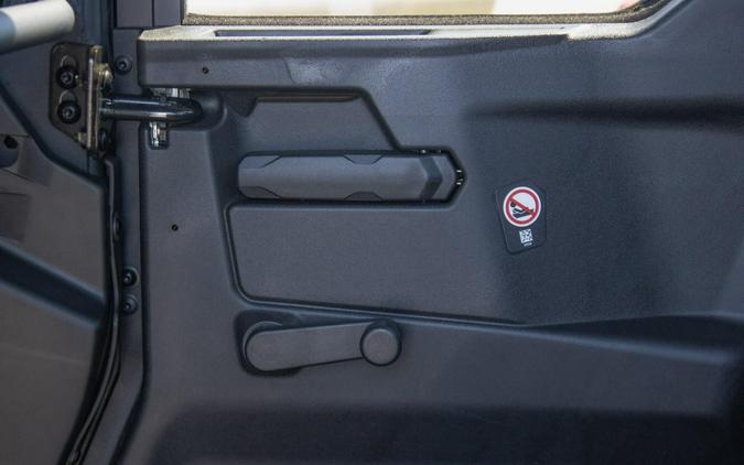 2026 CAN-AM DEFENDER MAX LIMITED CAB HD11