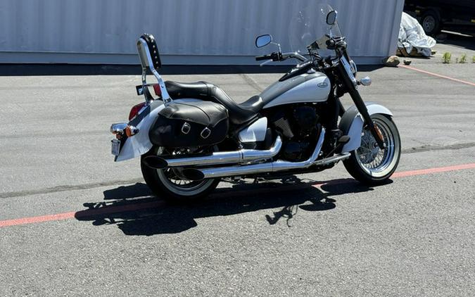 2021 Kawasaki Vulcan 900 Classic