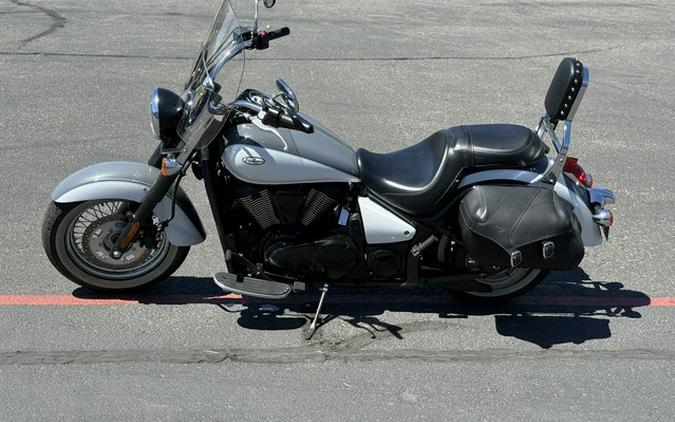 2021 Kawasaki Vulcan 900 Classic