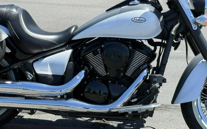 2021 Kawasaki Vulcan 900 Classic