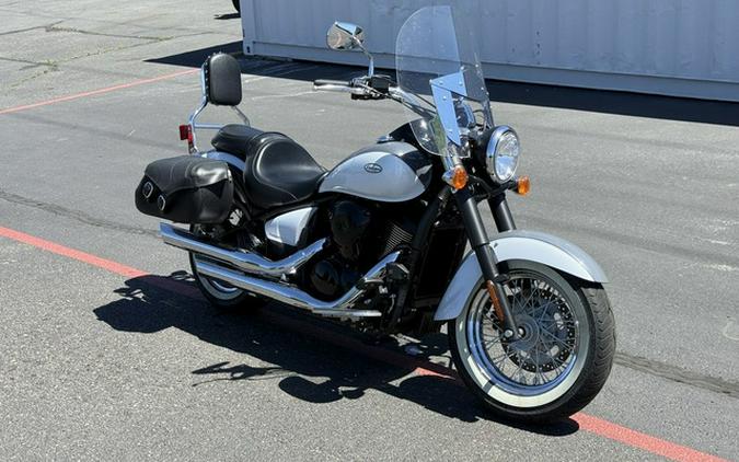 2021 Kawasaki Vulcan 900 Classic