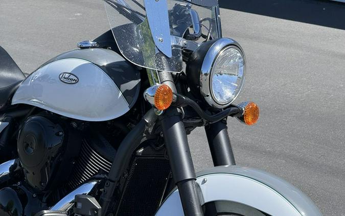 2021 Kawasaki Vulcan 900 Classic