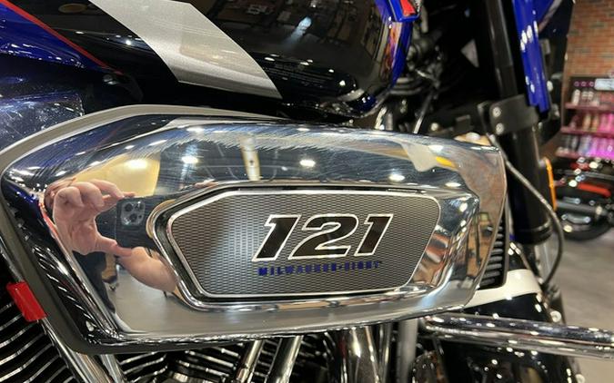 2025 Harley-Davidson FLHXSE - CVO Street Glide