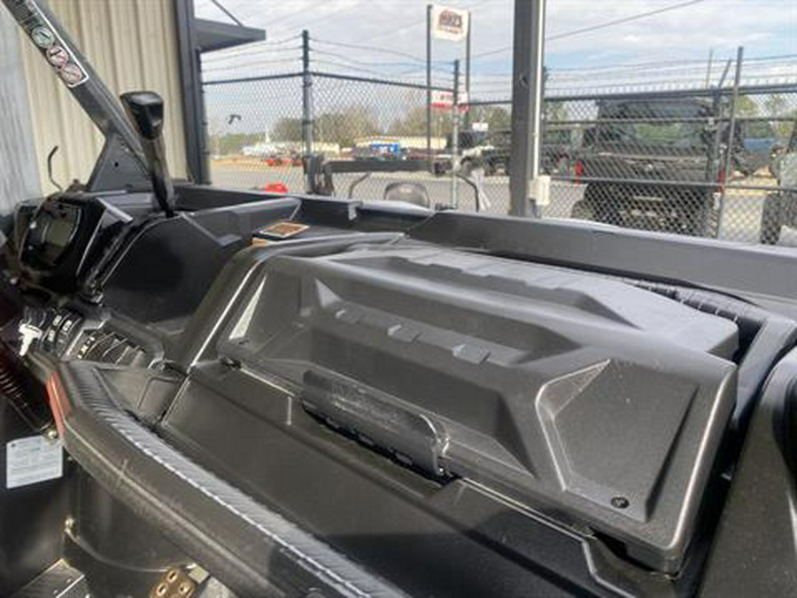 2020 Can-Am Defender XT HD8