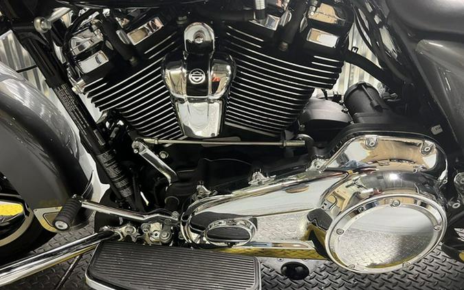 2022 Harley-Davidson FLHR - Road King FLHR