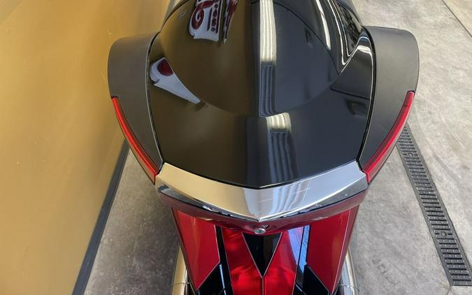 2013 Victory Motorcycles® Vision® Tour Sunset Red & Black W/ Black Carbon Graphics