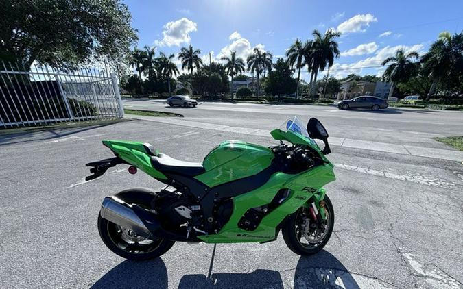 2023 Kawasaki Ninja ZX-10RR ABS