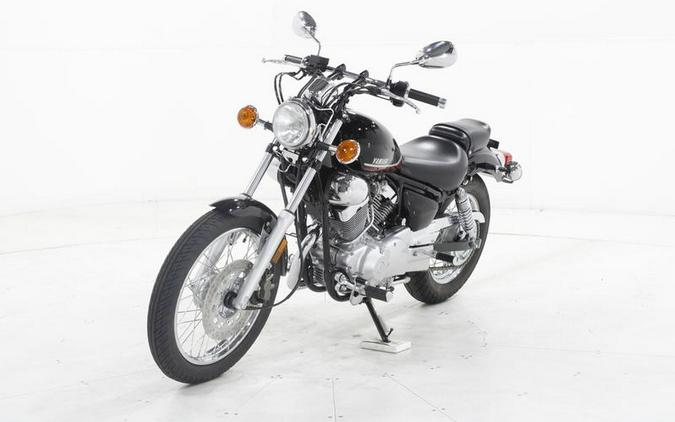 2026 Yamaha XV250T1B