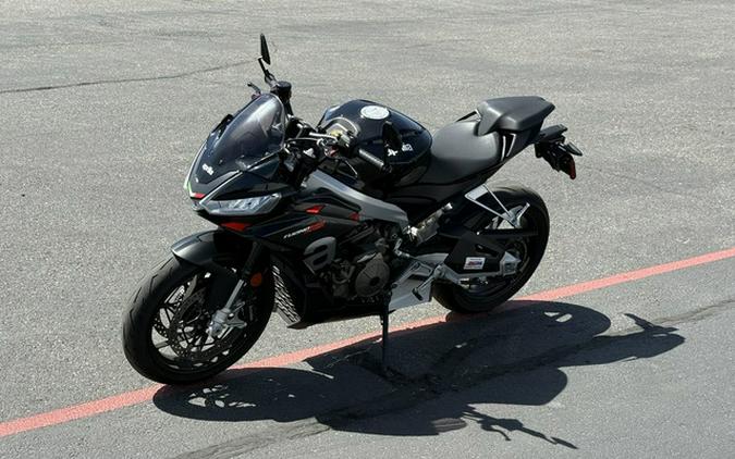 2022 Aprilia Tuono 660