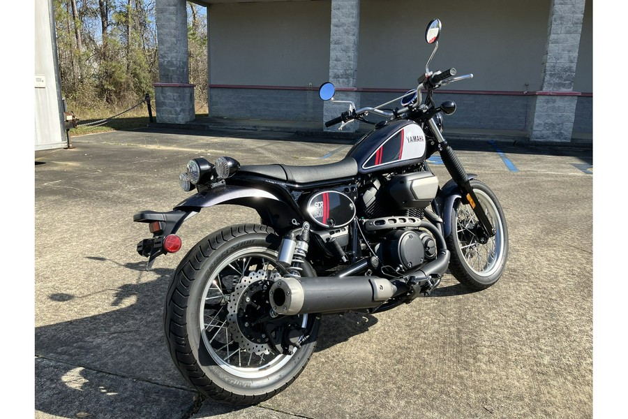 2017 Yamaha SCR950